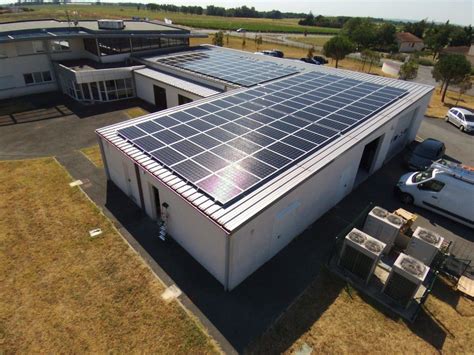 Fabricant de solutions solaires pour particuliers et professionnels .